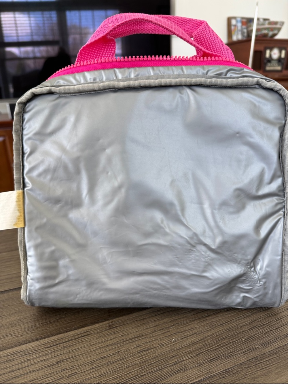5/$20 Betsey Johnson “Let’s Flamingo” insulated lunch tote, GUC - Picture 6 of 9